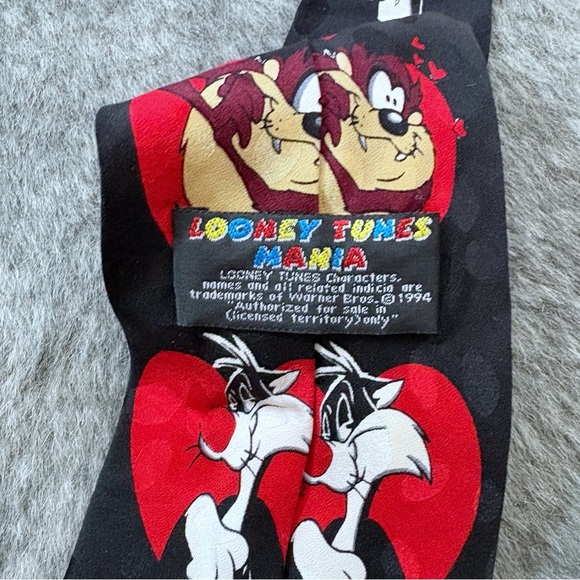 Vintage ‘90s Looney Tunes Warner Bros. Silk Tie - Picture 5 of 8
